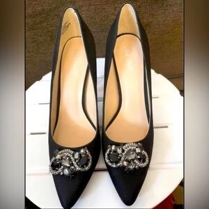 Nine West Elegant Black Heels with Embellishments